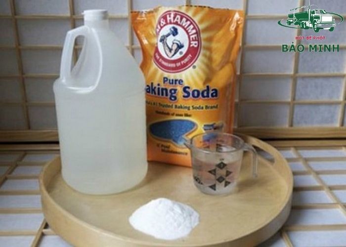 cách thông bồn cầu