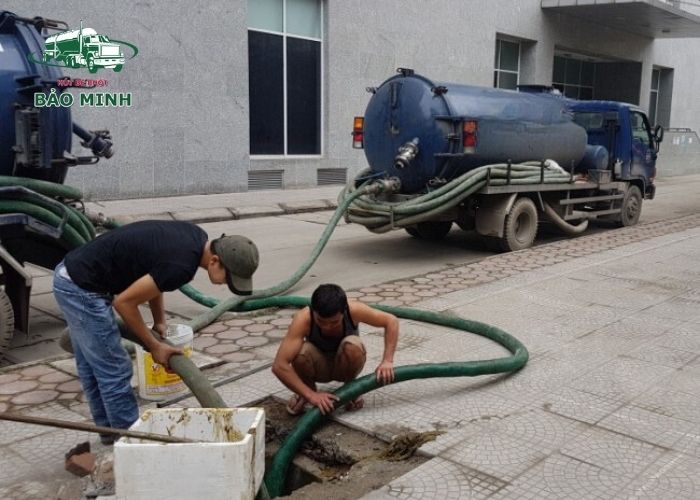 dịch-vu-hut-be-phot-tai-duy-tien