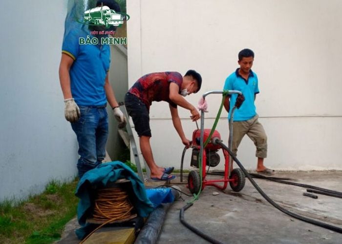 dich-vu-thong-tac-cong-tai-van-giang