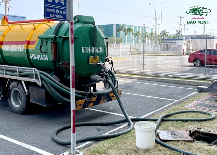 Dấu hiệu nhận biết bể phốt đầy cần hút: