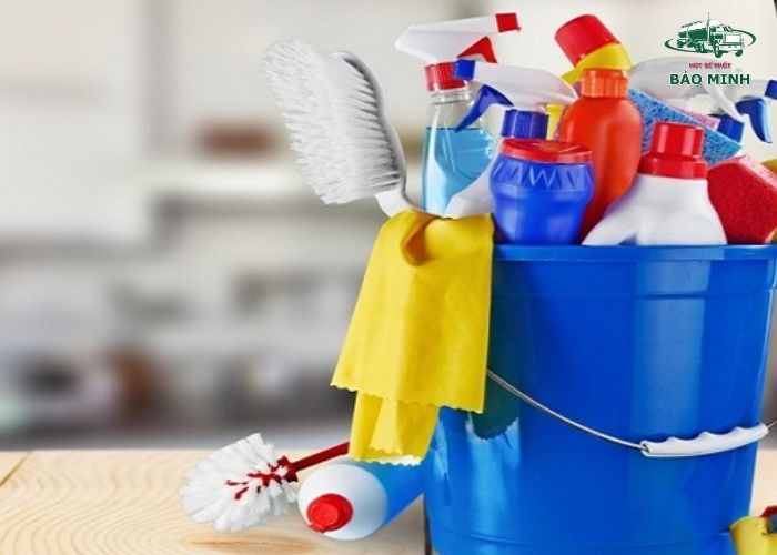 Câu hỏi thường gặp về xử lý mùi hôi bằng hóa chất chuyên dụng