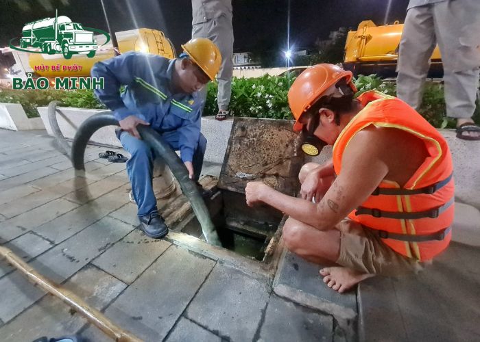 hút bể phốt tại ứng hòa (1) hút bể phốt tại ứng hòa (1)