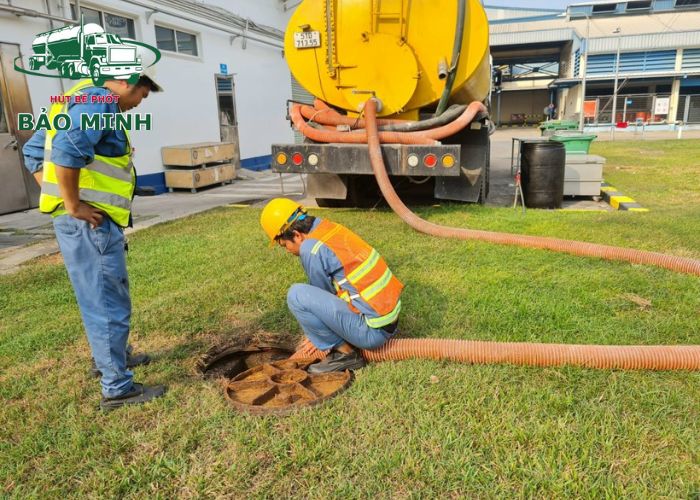 hút bể phốt thanh oai (1)