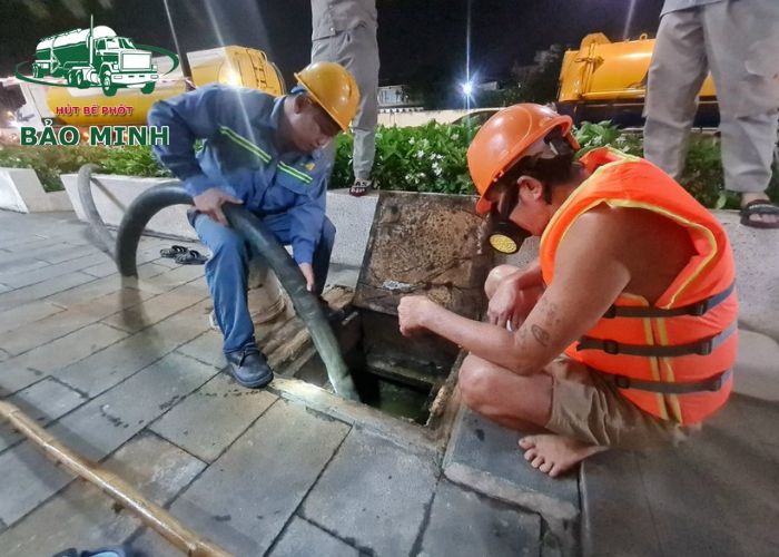 thông cống nghẹt tại thuận an (3)