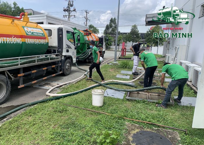 giá hút hầm cầu tại đà nẵng (3)