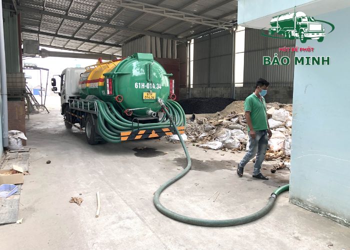 giá hút hầm cầu tại đà nẵng (4)