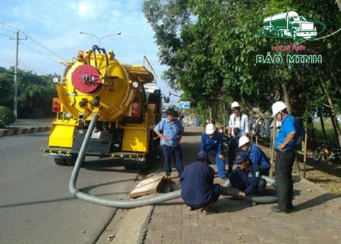 hút bể phốt tại cẩm giàng (4) hút bể phốt tại cẩm giàng (4)