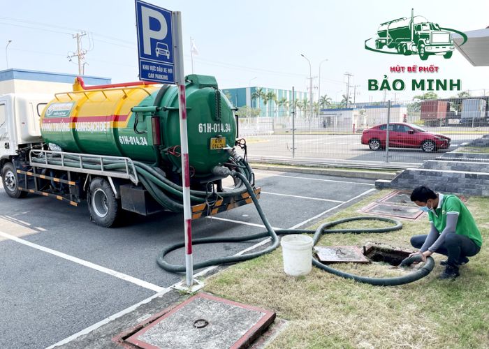 hút hầm cầu tân an (2)