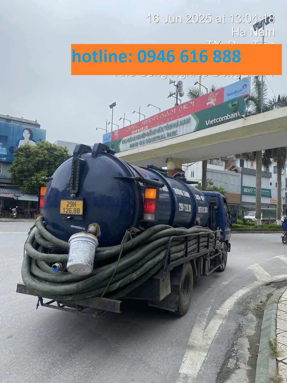 hút bùn và vận chuyển bùn thải