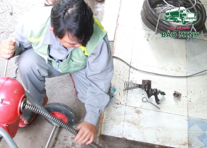 cách thông cống tại nhà ở Hà Nội (7)