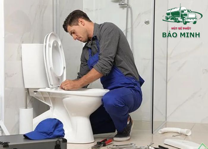 Hút bồn cầu giá bao nhiêu (4)