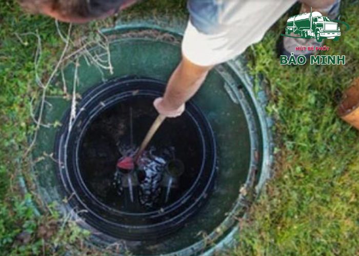 Làm sao biết bể phốt đầy (3) Làm sao biết bể phốt đầy (3)