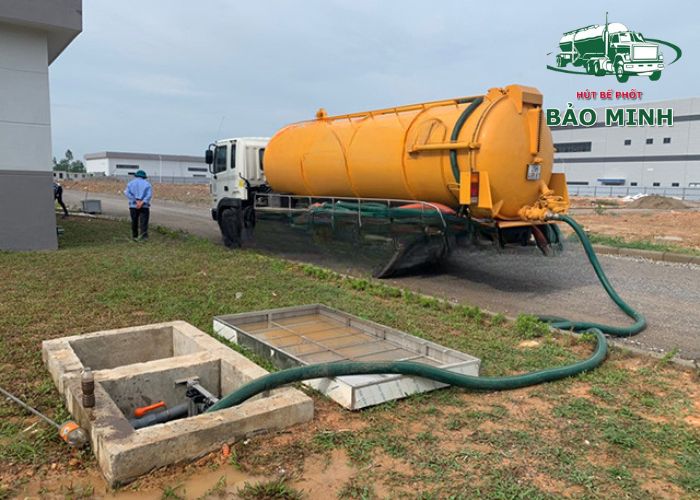 hút bể phốt Đông Anh (2)