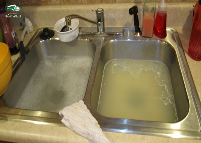 Dấu hiệu cống bị nghẹt (2) Dấu hiệu cống bị nghẹt (2)