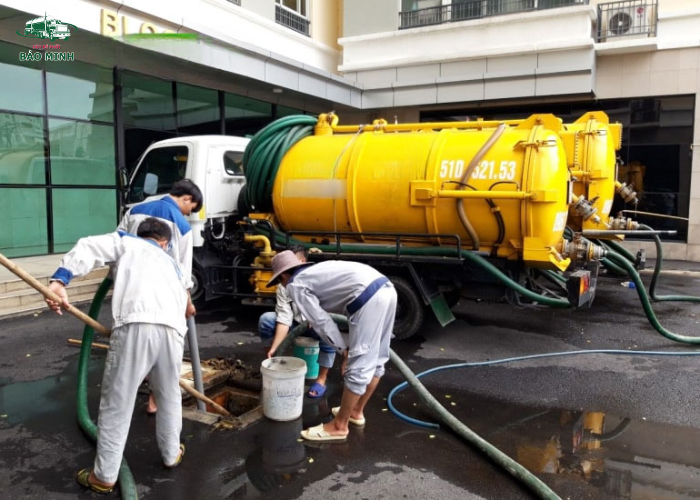 Hút bể phốt tại huyện Lương Tài (6)