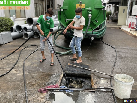 xe thông cống bằng tia nước áp lực cao