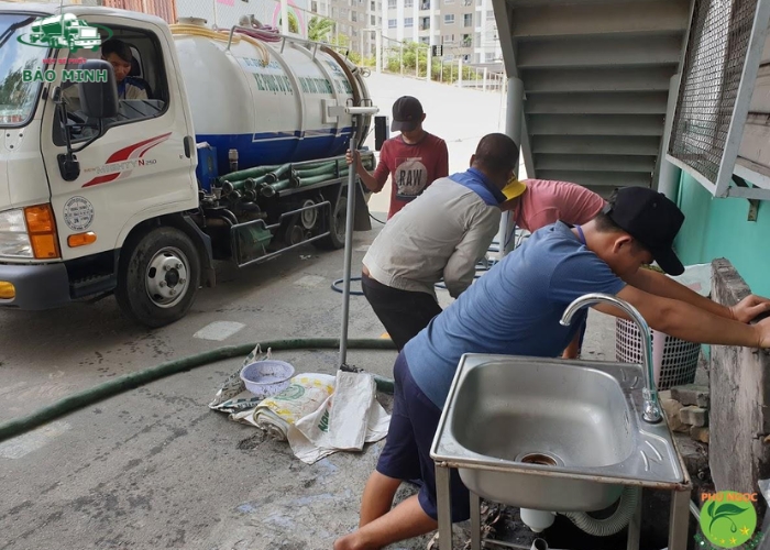 Hút Hầm Cầu TPHCM (4)