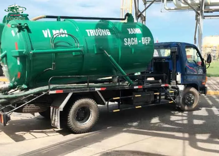 Hút bể phốt giá rẻ (2)