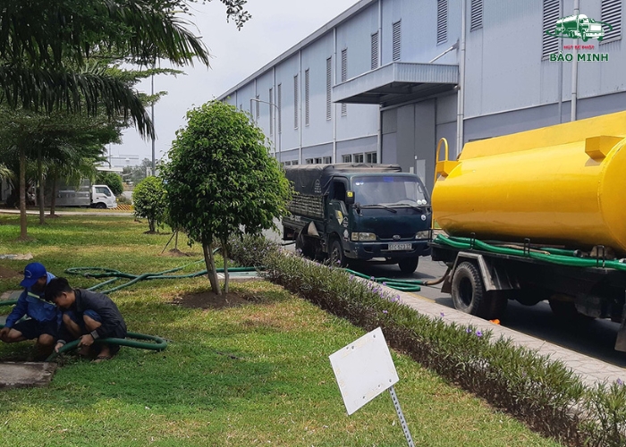 Bao lâu nên hút bể phốt một lần