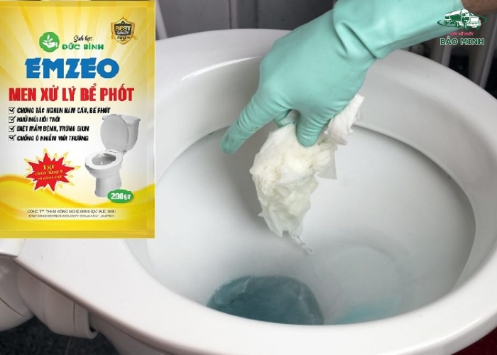 Cách xử lý bồn cầu xuống nước chậm (6)