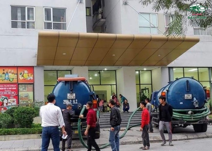 Hút bể phốt tòa nhà chung cư Bắc Ninh (2) Hút bể phốt tòa nhà chung cư Bắc Ninh (2)