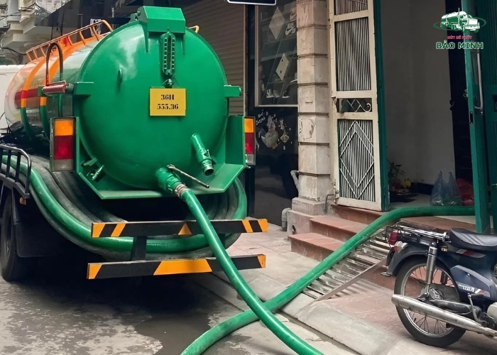 Kích thước xe hút bể phốt vào được ngõ nhỏ (4)