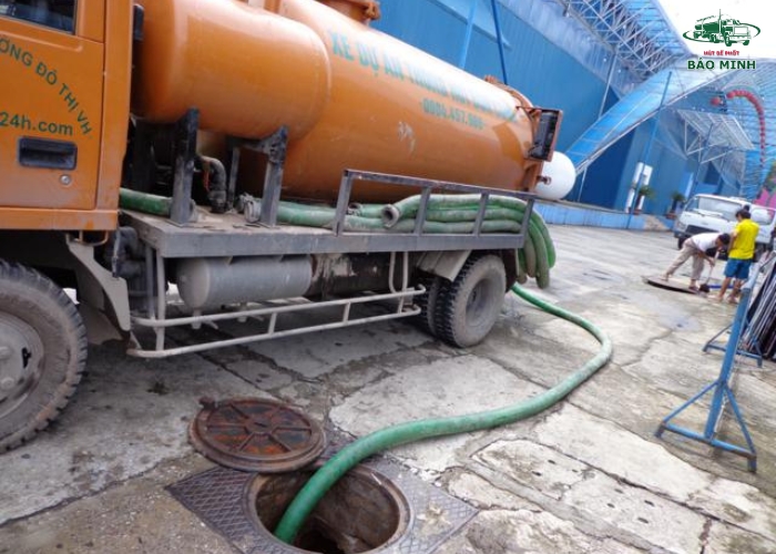 Thông tắc cống khu công nghiệp Bắc Ninh (5) Thông tắc cống khu công nghiệp Bắc Ninh (5)