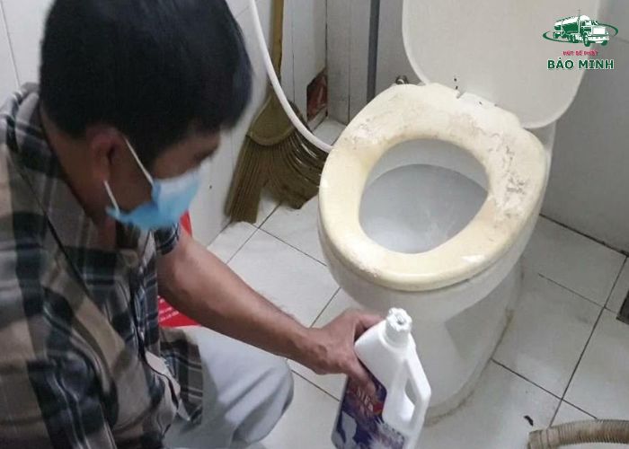 Cách dùng bột thông cống (3)