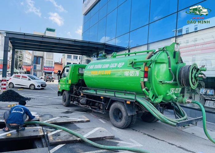 Cách xử lý bể phốt bị đầy tại nhà (6) Cách xử lý bể phốt bị đầy tại nhà (6)