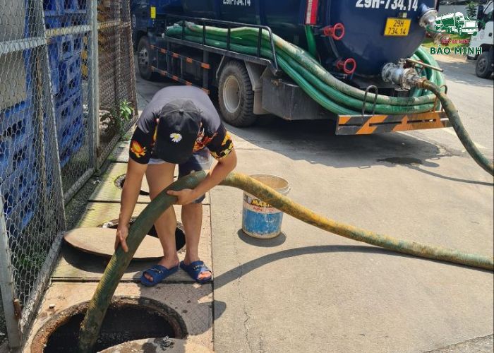 Chiêu trò lừa đảo hút bể phốt (4) Chiêu trò lừa đảo hút bể phốt (4)