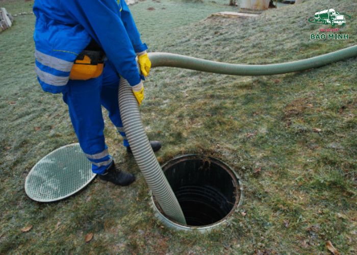 Dấu hiệu bể phốt bị đầy (4)