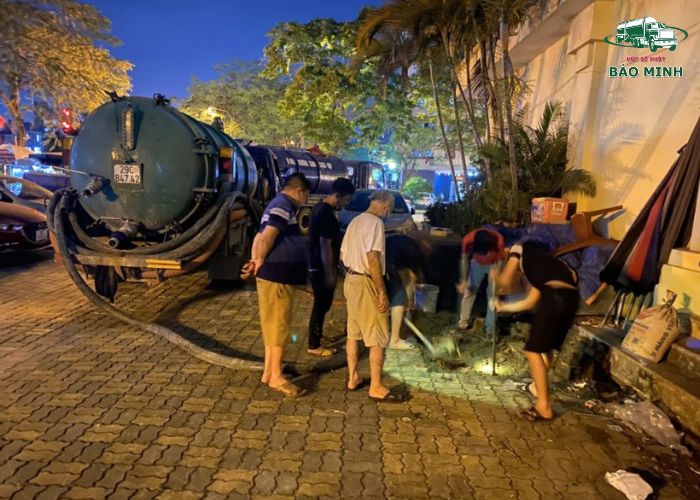 Mấy năm nên hút bể phốt 1 lần (6)